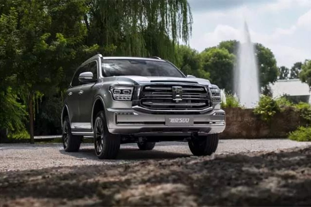 騷操作不斷 成都車展燃油車使出殺手锏“求變”