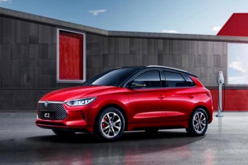 國產(chǎn)和合資緊湊型電動車比拼，比亞迪e2和思皓E50A怎么選