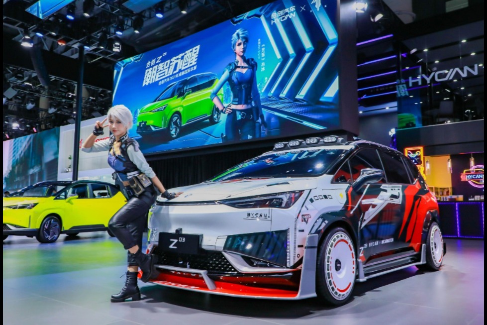 電競(jìng)、國(guó)潮、改裝，應(yīng)急時(shí)還能當(dāng)大型充電寶，這還是一款車嗎？