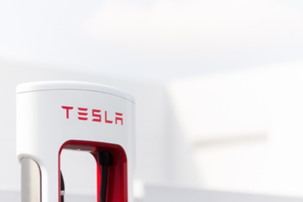 充電15分鐘補充250km？國產(chǎn)特斯拉第三代超級充電樁落地