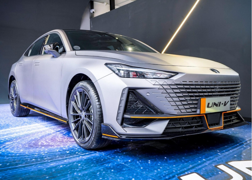 2022年新車(chē)展望：國(guó)產(chǎn)A7只需45.97起，長(zhǎng)安UNI-V倒計(jì)時(shí)預(yù)售！