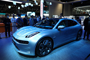 Bilibili投资极氪？请把“B站不造车”打在评论区