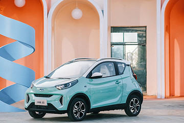 一輛頂兩輛宏光Mini EV，貴出兩倍的奇瑞小螞蟻值在哪？