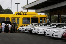 助特斯拉突破万亿市值，这家破产的租车公司东山再起