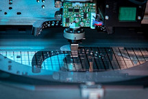 “缺芯”危機(jī)卷土重來？大眾、雷諾暫停部分零部件生產(chǎn)線