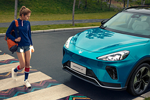 4月銷量正增長(zhǎng)，極氪、極狐這對(duì)難兄難弟，為何支楞不起來(lái)？