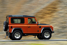 比亞迪越野車內(nèi)飾曝光，華為加持，80萬起步，挑戰(zhàn)路虎衛(wèi)士？