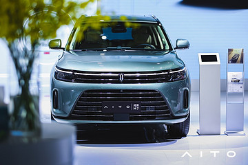 余承东吐槽合作车企的方案太垃圾？华为造车的明线与暗线