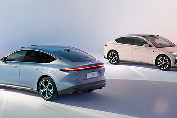 蔚来Q2营收突破百亿，但亏损持续扩大，李斌立了一个flag