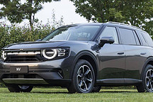 自游家NV上市遭李想嘲諷，網(wǎng)友：L9憑啥和庫里南比？