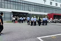 特斯拉再次降價(jià)，被國(guó)產(chǎn)車(chē)逼的？