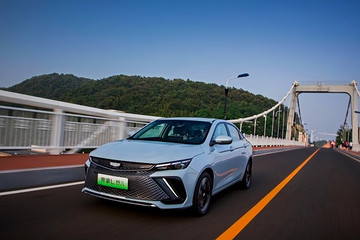 吉利帝豪L雷神Hi·P遭維權(quán)，混動車油耗3.8L真的存在嗎？