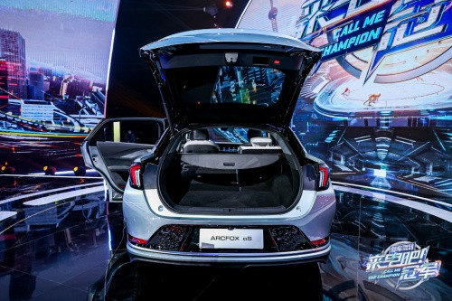 一場汽車直播能有多火？超4000萬人觀看，極狐這波操作是真頂流