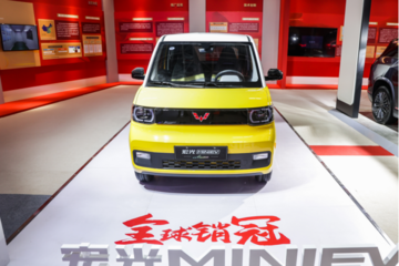 全国装机量最大! 上汽通用五菱GSEV 高性能动力蓄电池系统北京亮相