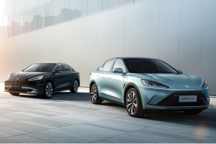 斬獲“標桿工廠獎” 極狐汽車閃耀首屆中國制造業(yè)領袖峰會