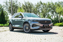 嵐圖再度“火力全開” 嵐圖FREE增程版魅力十足