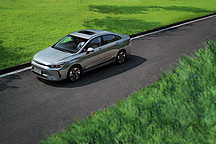 真續(xù)航、大空間還帶外放電 北京EU5 PLUS解鎖五一露營(yíng)新玩法