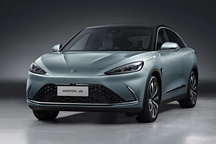 20萬級(jí)高端純電購車首選：極狐阿爾法S 525S