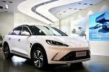 20萬+極狐標(biāo)航新力量，直擊比亞迪，絕殺純電B級(jí)市場(chǎng)