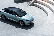 力壓小鵬P7，極狐“雙保值”加持終結你的“選擇困難”