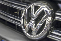 让大众摸着特斯拉过河，迪斯为何做不下去了？