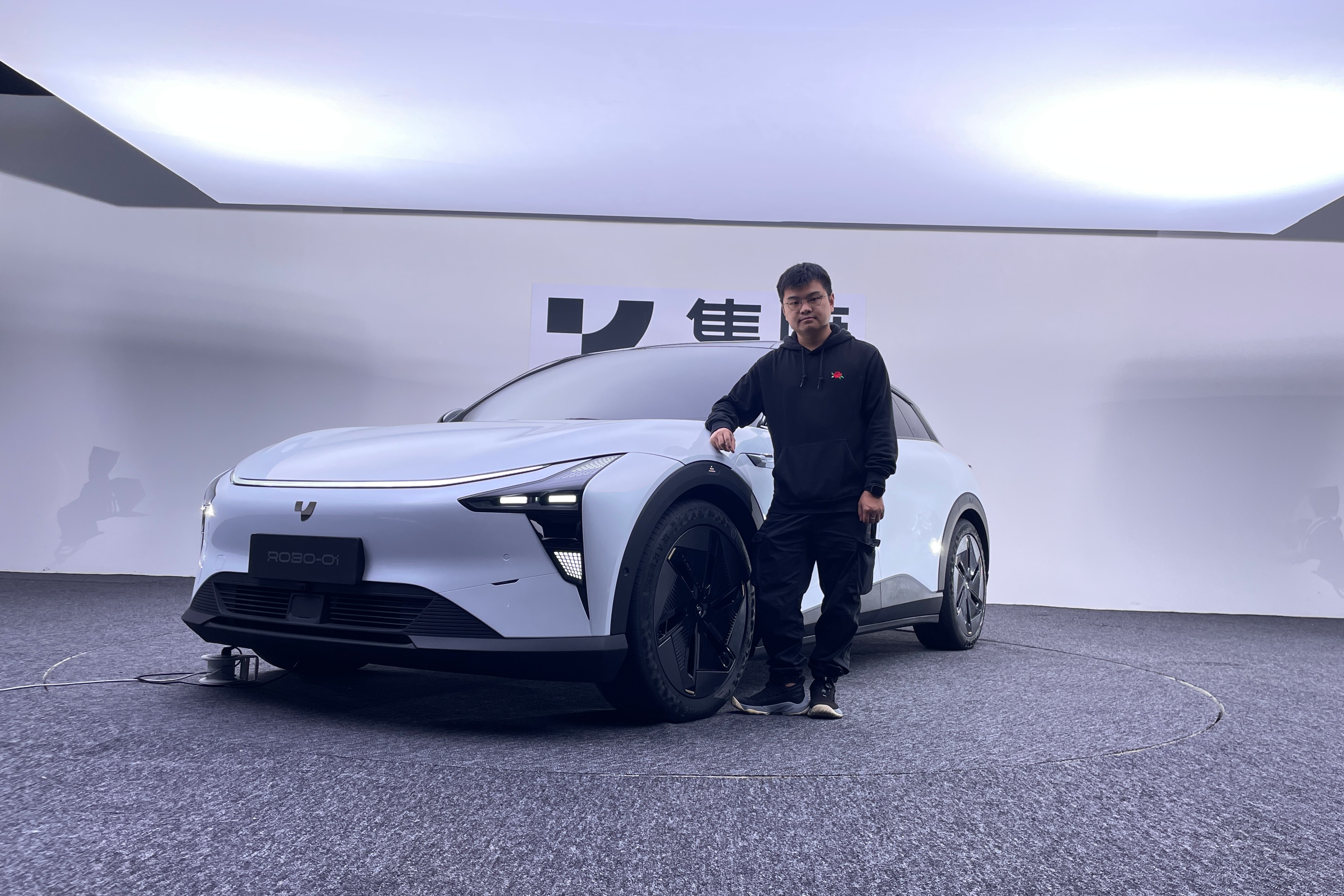 百度这台车能成吗？集度ROBO-01探月版抢先体验！