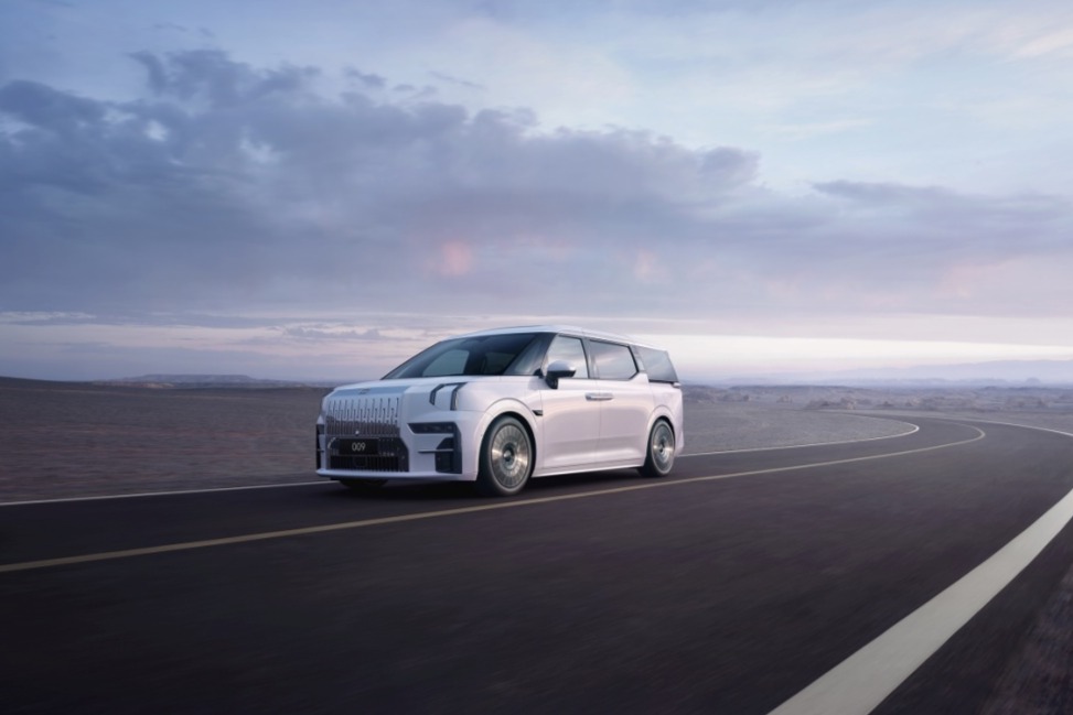 极氪009售价58.8万，是真有料还是飘了？