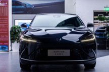 阿爾法S 525S 升級而來，無愧20萬級純電轎車新晉卷王