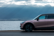 多元的生活需要一輛多元的座駕，smart精靈#1給你陪伴