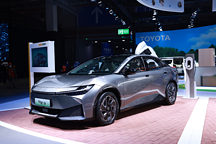 雙車亮相進博會！一汽豐田bZ系列彰顯純電新實力