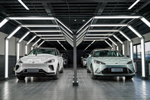 國補(bǔ)18天倒計(jì)時(shí)！聰明人現(xiàn)在已經(jīng)抄底技術(shù)硬核的極狐汽車