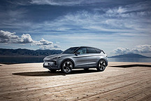 這才是真正的“卷王”，阿爾法T硬“剛”Model Y