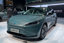科技與自然的相融合 北汽極狐森系車型成功引起消費(fèi)者關(guān)注