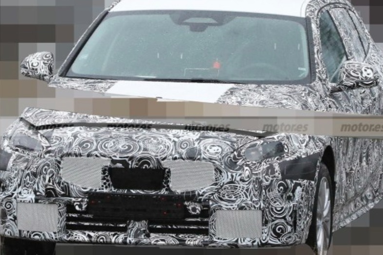 全新宝马1系两厢版谍照 或增加PHEV版本车型