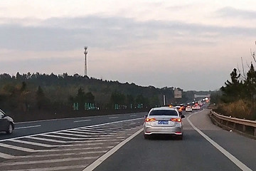 跑高速这几个点最危险，新手司机学学，路过要打起十二分精神