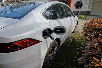 插混为何没有必要提高续航？喵哥开了十天比亚迪，告诉你真相