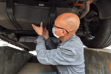 别人都用塑料油箱，比亚迪混动为何却还在用铁油箱？是偷工减料吗