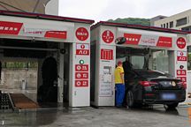 加油站免費(fèi)洗車可以去洗嗎？喵哥實(shí)測(cè)效果，看到后你還會(huì)去嗎