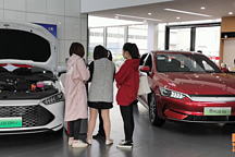 油价降到5块，新能源车还会这么热销吗？你会不会马上换电车？