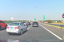 高速发生车祸该如何处理？喵哥教你正确的步骤，关键时刻能保命