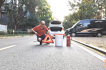 高速上發(fā)生交通事故， 這種蠢事別再做了，不然害人害己 