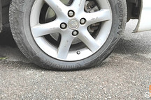 跑高速擔(dān)心爆胎，這才是爆胎的核心原因，搞錯(cuò)了安全隱患太大