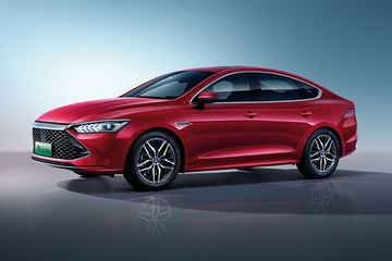 刚出社会的年轻人，哪些车值得选？这几款车值得一看