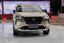 東風(fēng)日產(chǎn)掀桌子，超混電驅(qū)奇駿18.99萬起售，標(biāo)配四驅(qū)