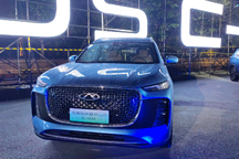 10.99萬能買中型SUV，12.99萬就有插混版，全新瑞虎8PLUS上市