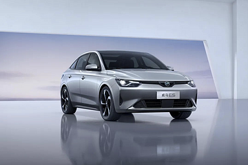 315名单预定？自燃又刹车失灵，质量遭质疑！威马不见315不流泪？