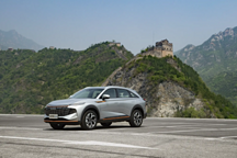 “混动蛋糕”哈弗也馋！神兽DHT于18日上市，油耗5.5L，续航破千