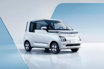 五菱又一款“老頭樂”來了，比宏光MINIEV更大，下一款國民神車？