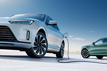 私自鎖單扣定金？問界因定金問題頻遭投訴，網(wǎng)友：雙倍返還定金！