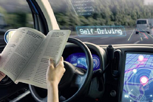 國慶最想做的事，就是雙手離開“方向盤”